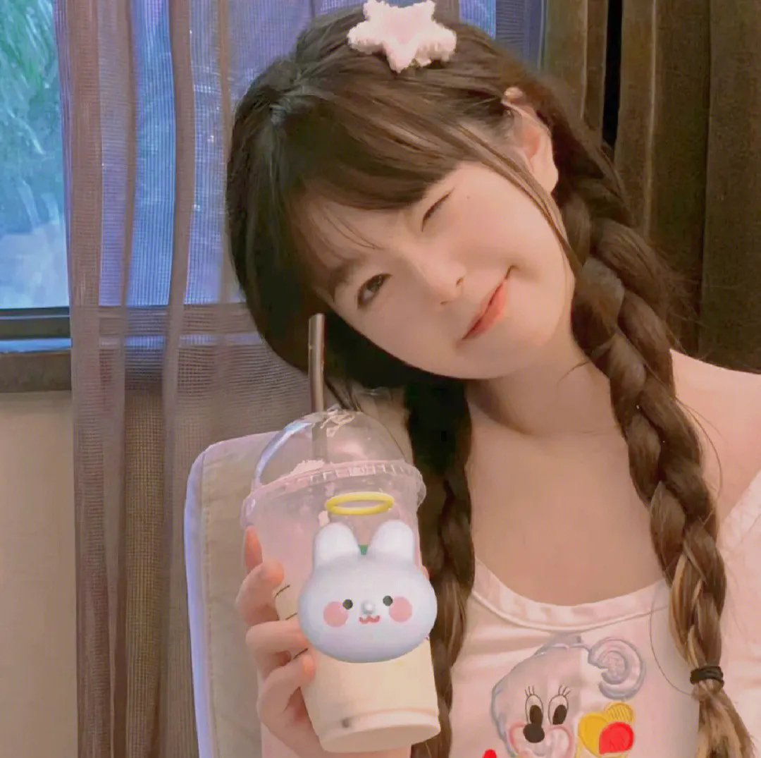 女玩家喜迎春
